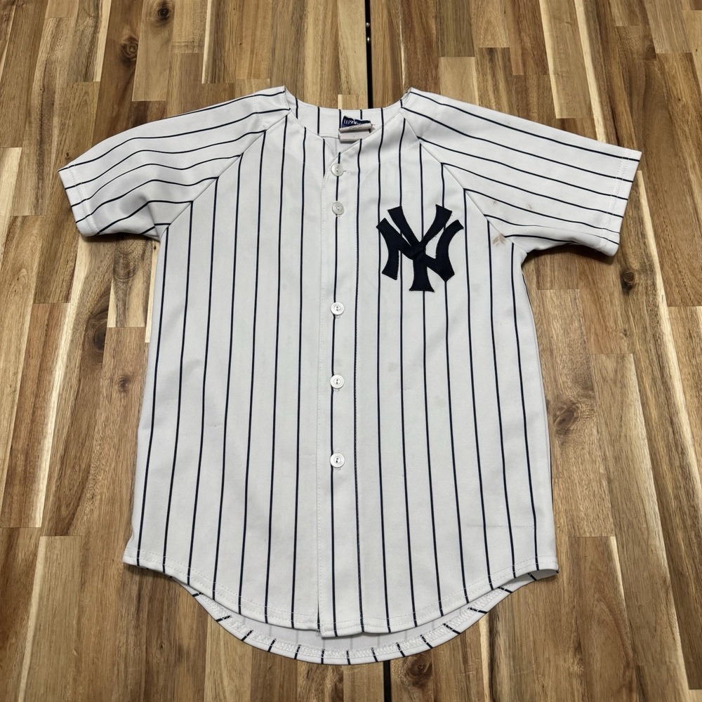 Vintage Derek Jeter Jersey Boys M Majestic White Pinstripe Yankees USA Made *